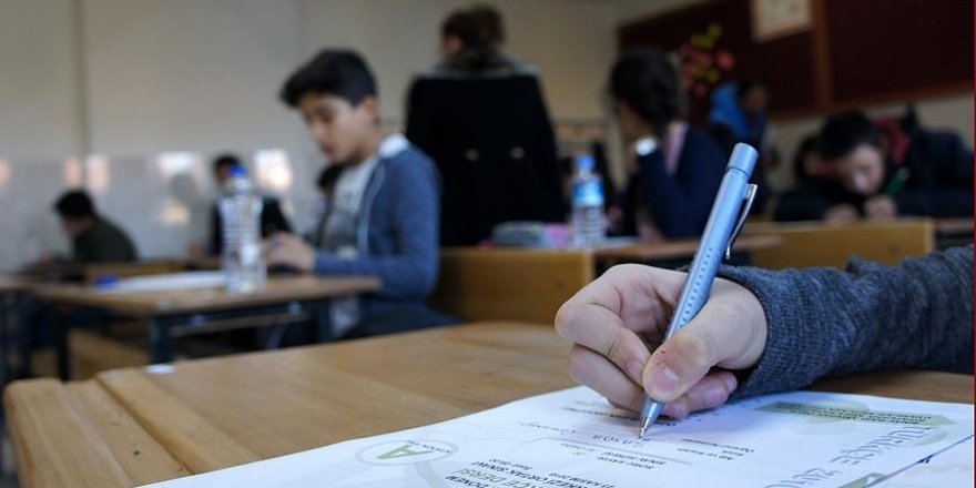 TEOG'da birinci gün oturumu sona erdi