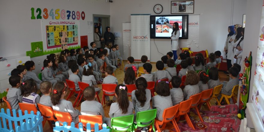 MEDOVA’dan miniklere diş sağlığı eğitimi