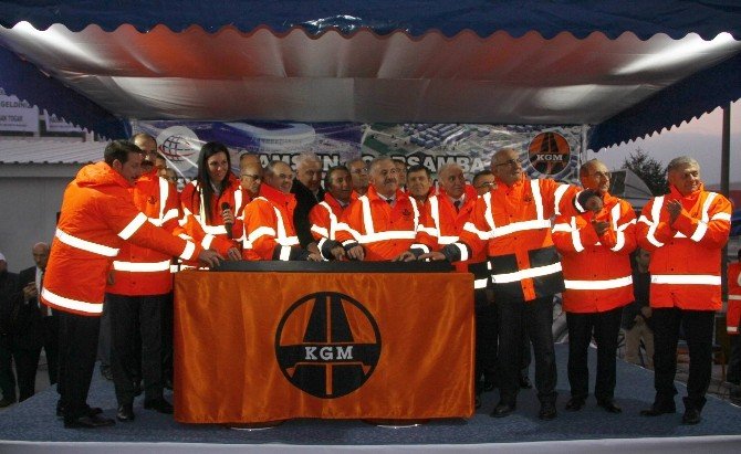 Bakanlar köprülü kavşağın temelini attılar