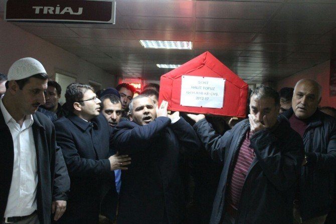 Şehit Astsubay Topuz’un naaşı Ahlat’a getirildi