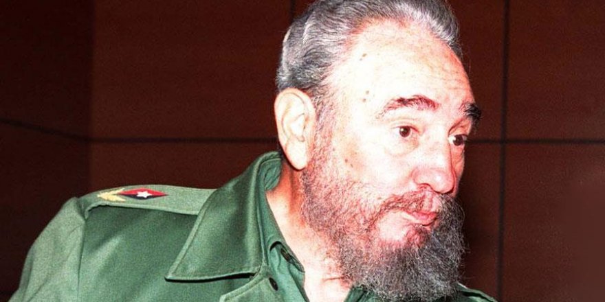 Küba eski Devlet Başkanı Fidel Castro hayatını kaybetti