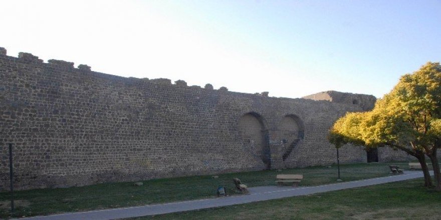 (Özel haber) Diyarbakır Surları, Çin Seddi’ni geride bıraktı