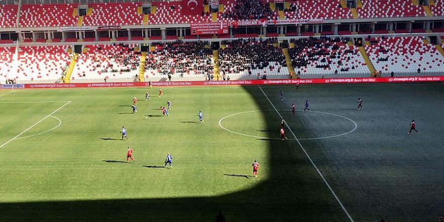 Bir maç iki mevsim
