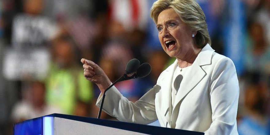 Clinton kritik eyaletlerdeki oyların yeniden sayımı için atağa geçti