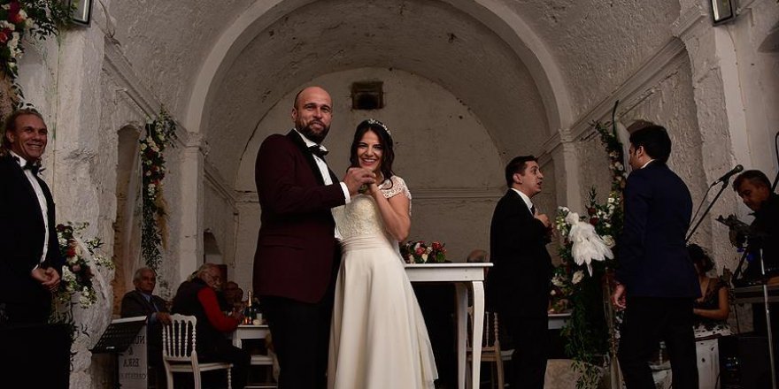 400 yıllık Kilise'de nikah kıydılar
