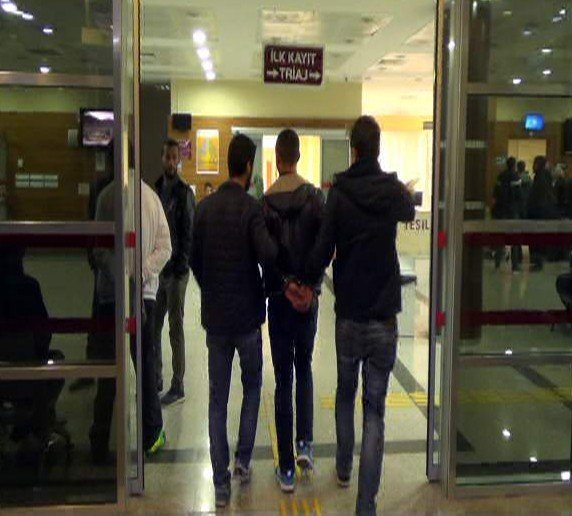 Şüpheli şahsın üzerinden uyuşturucu çıktı
