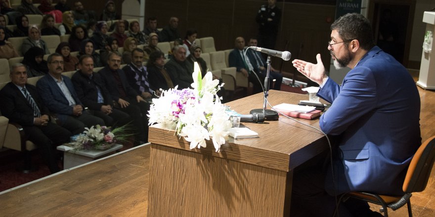“Yeni şeyler söylememiz gerekiyor”