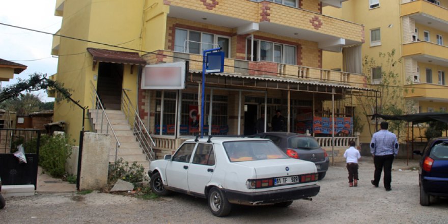 Balıkesir’de polis memuru cinnet getirdi: 1 ölü, 3 yaralı