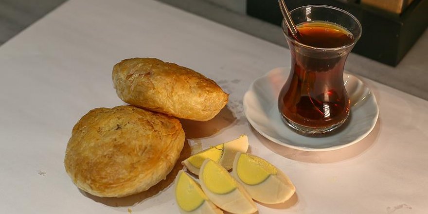 İzmirlilerin 500 yıllık vazgeçilmez lezzeti 'boyoz'