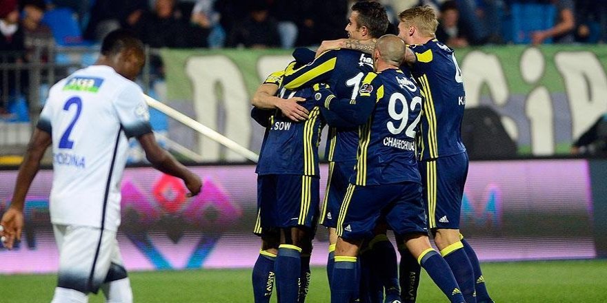 Fenerbahçe Çaykur Rizespor'u farklı yendi