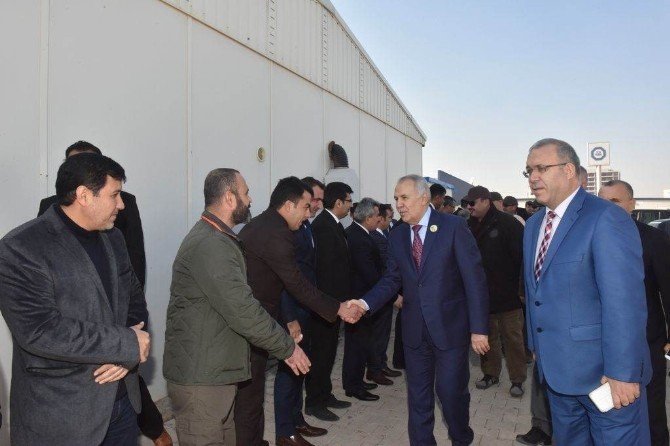 Vali Ata, Suudi prensi makamında kabul etti