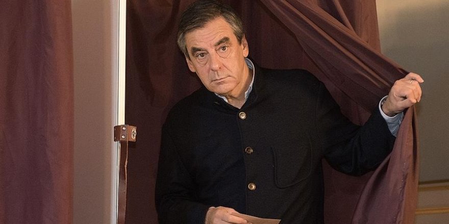 Fransa'da merkez sağın cumhurbaşkanı adayı Fillon oldu