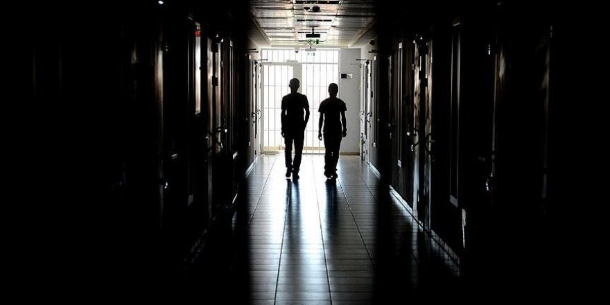 Cezaevindeki çocuklar için 'ücretsiz mektup' uygulaması