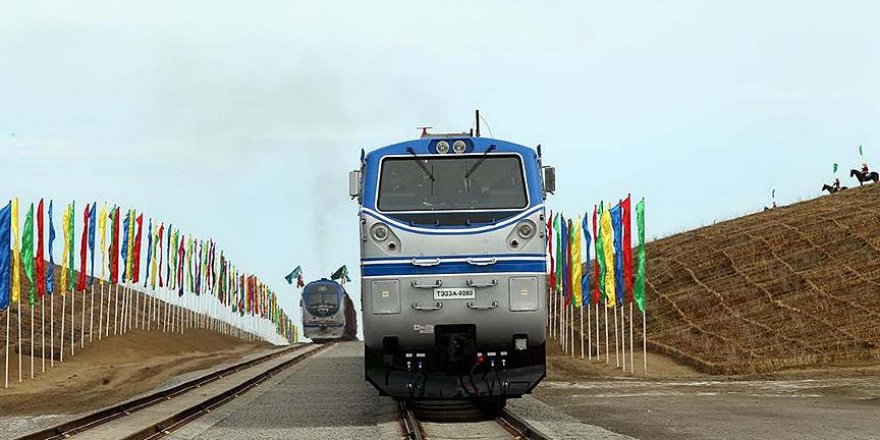 Türkmenistan-Afganistan-Tacikistan Demiryolu Hattı'nın ilk etabı açıldı