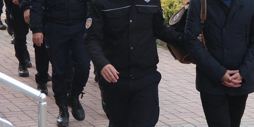 Kütahya'da FETÖ'den 3 öğretmen gözaltına alındı