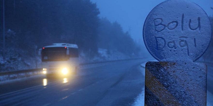 Bolu Dağı'nda yoğun kar yağışı başladı