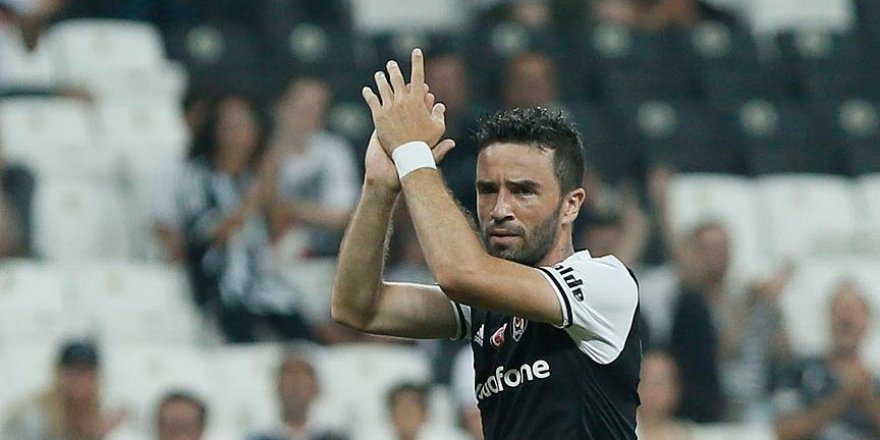 Gökhan Gönül'ün Kadıköy'deki özel derbisi