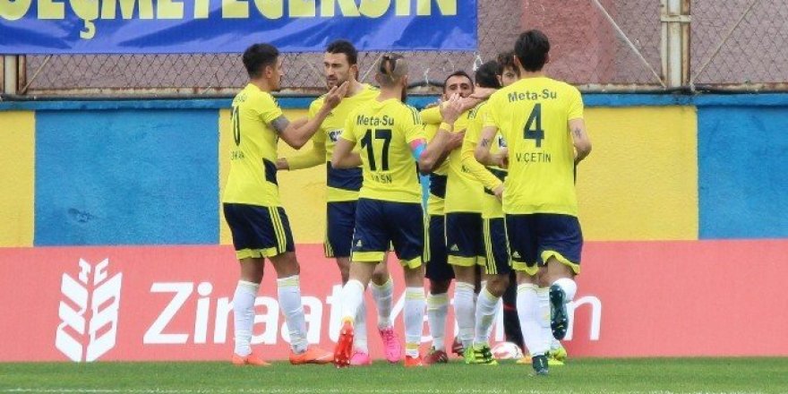 Menemen Belediyespor evinde güldü