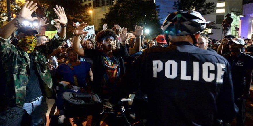 ABD'de siyahi vatandaşı öldüren polis yargılanmayacak