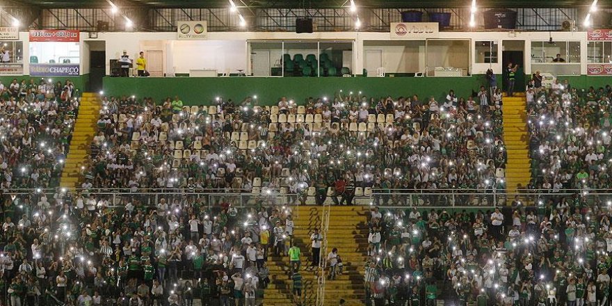 UEFA'dan Chapecoense için saygı duruşu kararı