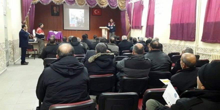 Kulu’da servis şoförlerine seminer verildi