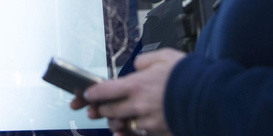 İsrail'den Filistin'e 3G yasağı