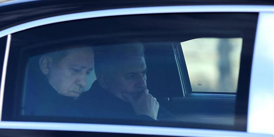 Erdoğan ve Yıldırım cuma namazını birlikte kıldı
