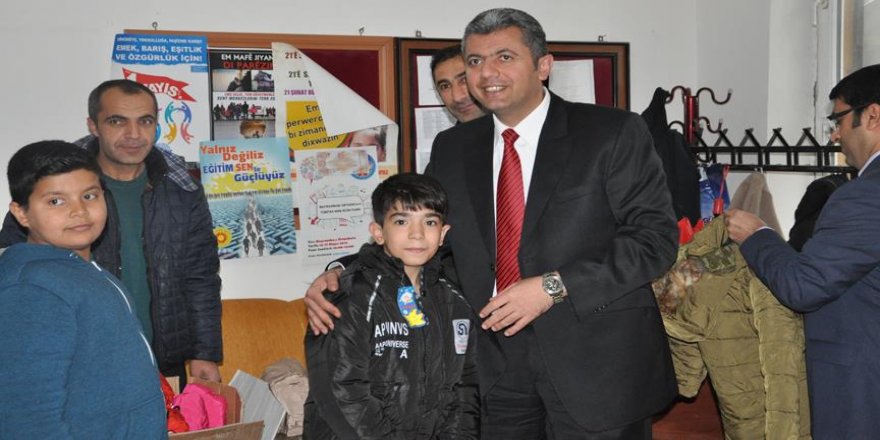 Silvan Belediyesi'nden bin öğrenciye giyim yardımı