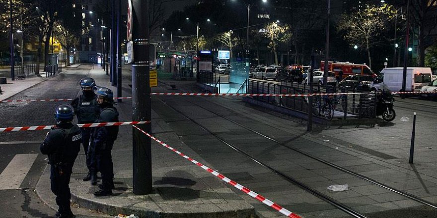 Paris'te silahlı soygun girişimi