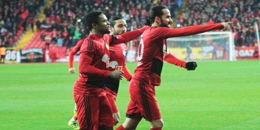 Es Es gol oldu yağdı