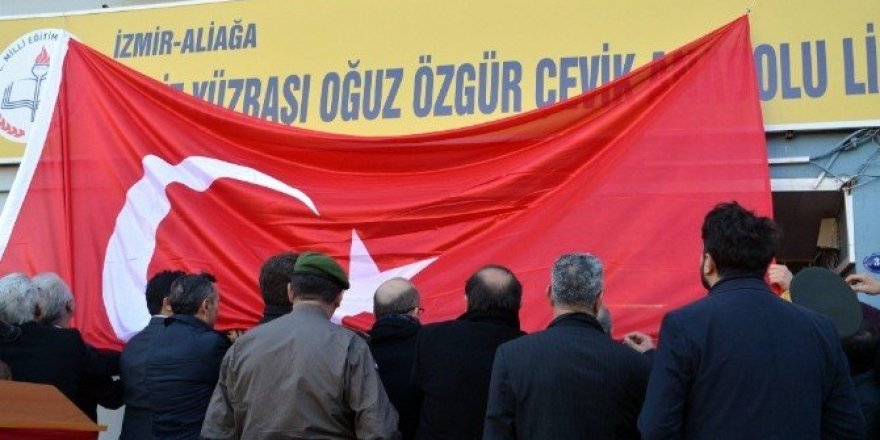 Şehit Yüzbaşı Oğuz Özgür Çevik’in ismi Aliağa’da okula verildi