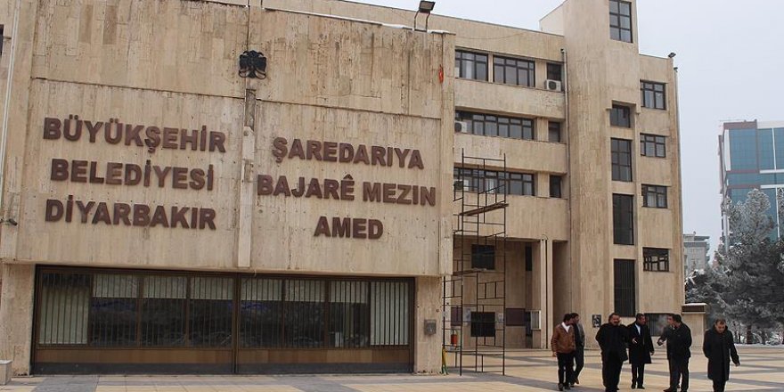 Diyarbakır Büyükşehir Belediyesinin tabelası yenilenecek