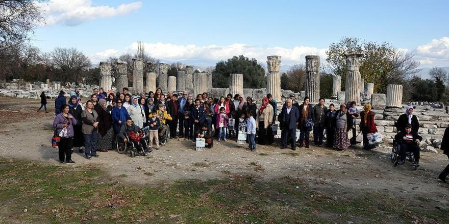 Muğlalı 250 engelli vatandaş ilk kez antik kent gördü