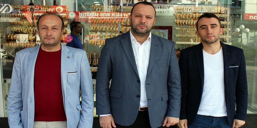 Dolarını bozduranın düğününde ücretsiz sahne alacaklar