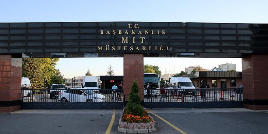 MİT'e darbe ihbarını bir "er" de vermiş