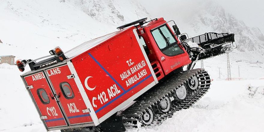 Sağlık ekiplerinin 'kar tatbikatı' gerçeği aratmadı