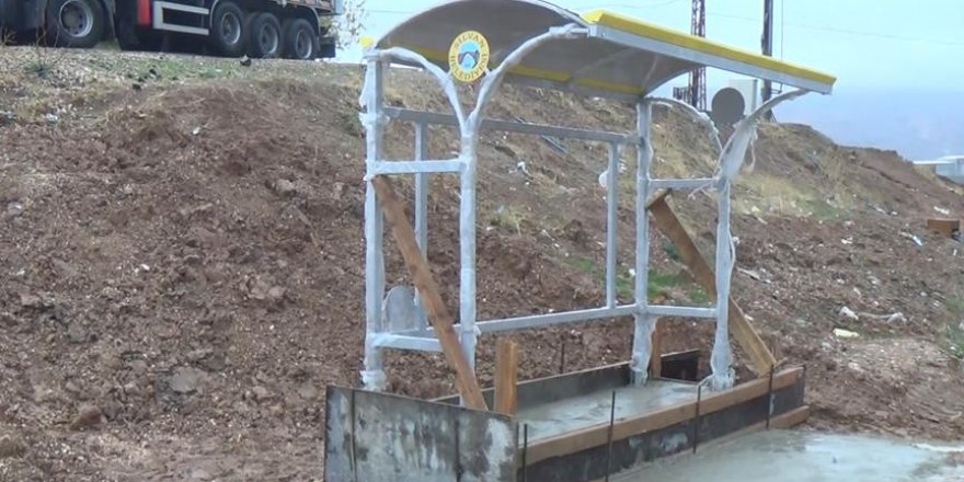 Silvan Belediyesi yeni duraklar yaptı