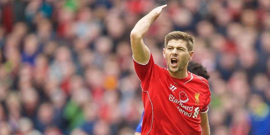 Steven Gerrard İskoç hakemi eleştirdi