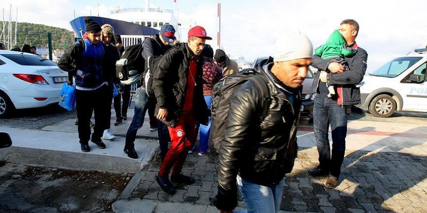 Yunanistan'a geçmeye çalışan 115 göçmen yakalandı