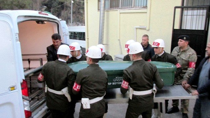Suriye şehidinin otopsi işlemleri tamamlandı