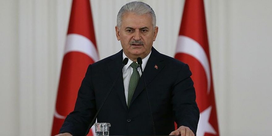 'Suriye'de zarar gören insanlara yardım eli uzatmamız gerekiyor'