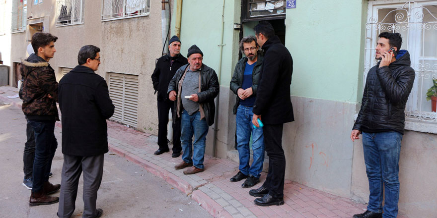 Konya'da kalp krizinden ölen liseli gencin evinde yas