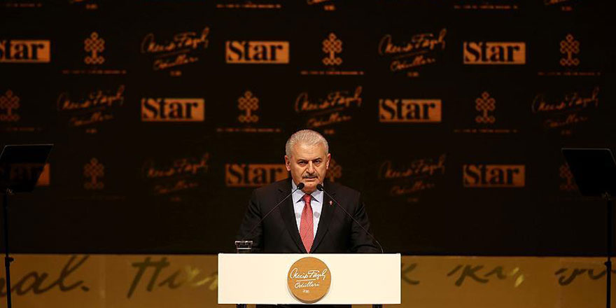 Başbakan Yıldırım: Demokrasimizi güçlendireceğiz, geleceğimizi inşa edeceğiz