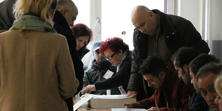 Makedonya'da halk sandık başında