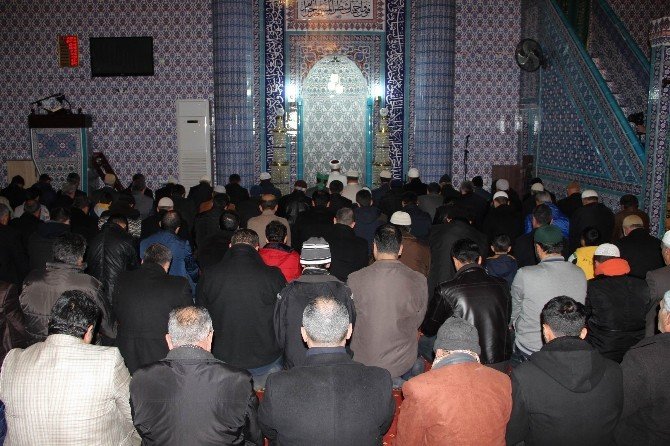 Diyarbakır’da Mevlid Kandili düzenlenen programla kutlandı