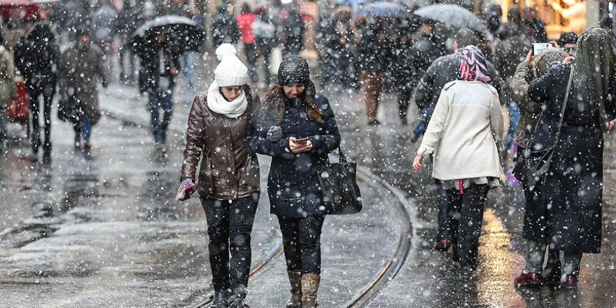 İstanbul için kuvvetli kar yağışı uyarısı