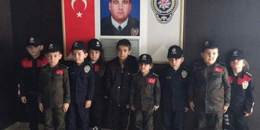 İlkokul öğrencilerinden polislere ziyaret