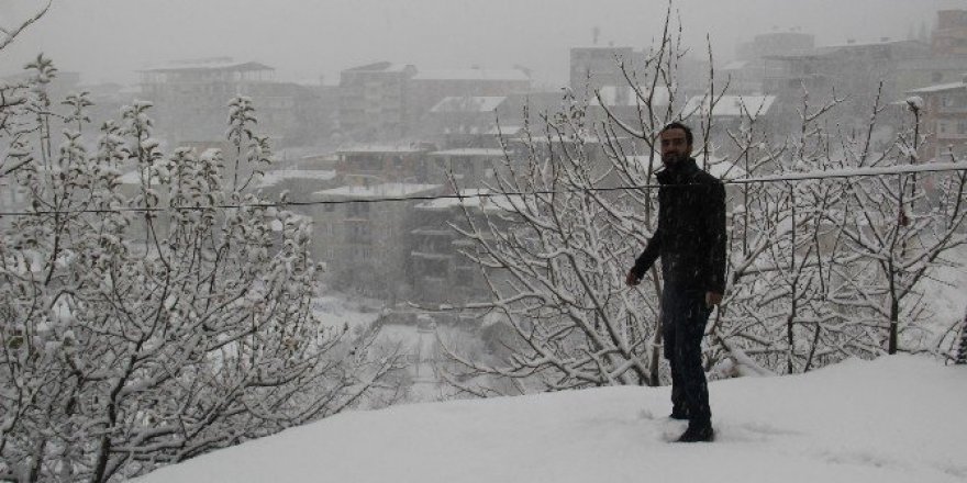 Hakkari’de 14 köy ve 29 mezra yolu ulaşıma kapandı