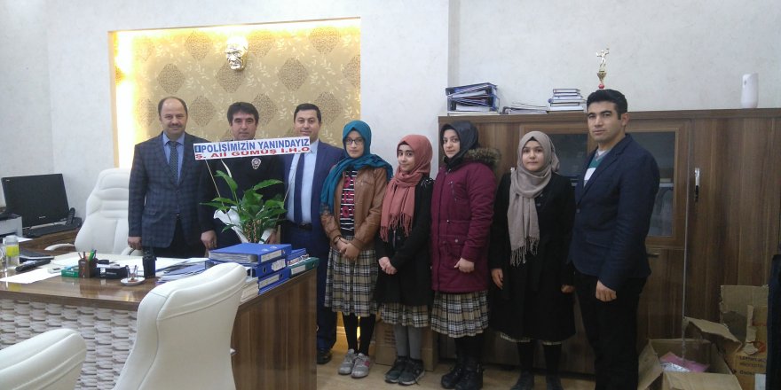 Ilgınlı öğrencilerden emniyete ziyaret