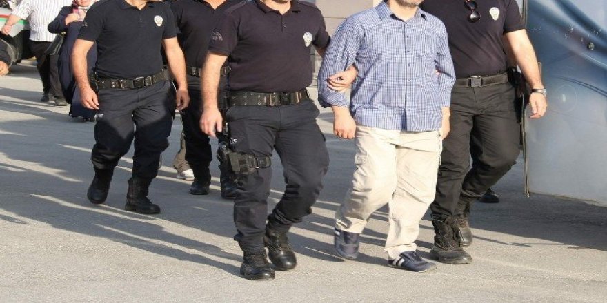 Uşak’ta FETÖ/PDY’den 11 kişi gözaltına alındı